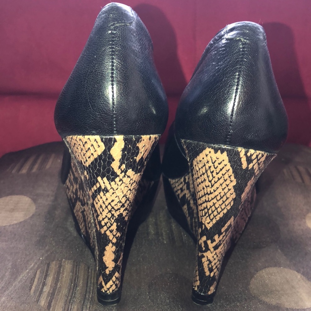 Nine West Snakeskin platform wedges - Picture 4 of 5
